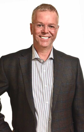 Dr Peter Manzer | North Calgary Dentist | Sandstone Dental